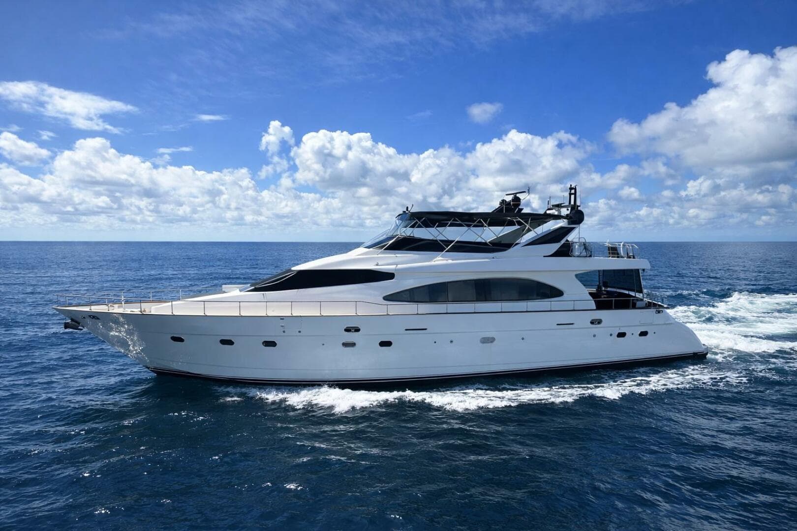 1999 Azimut 