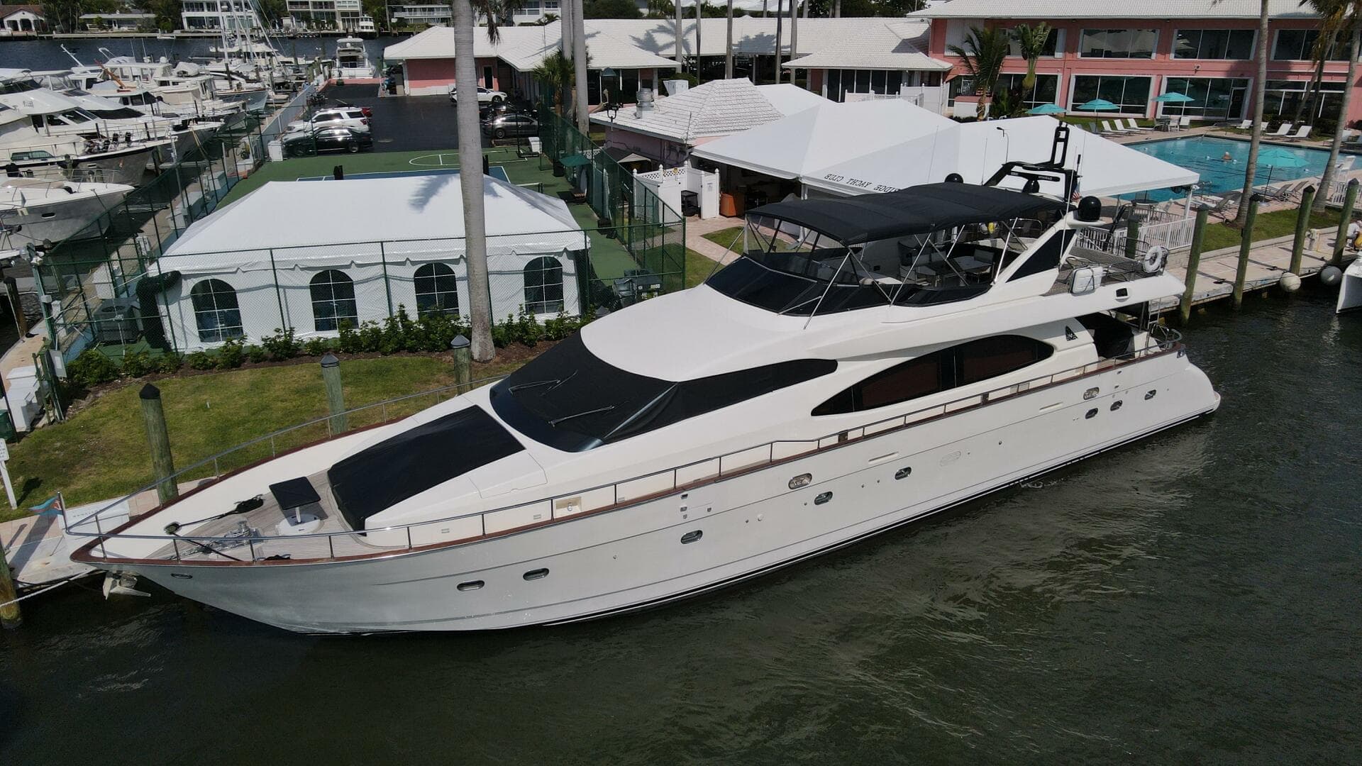 1999 Azimut 