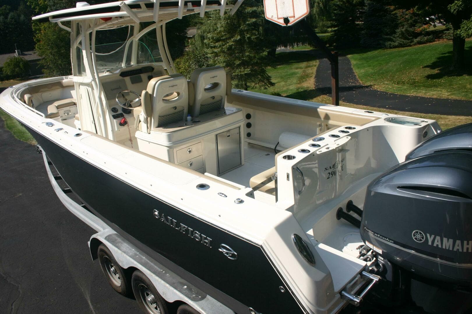 2017 Sailfish 290 Center Console