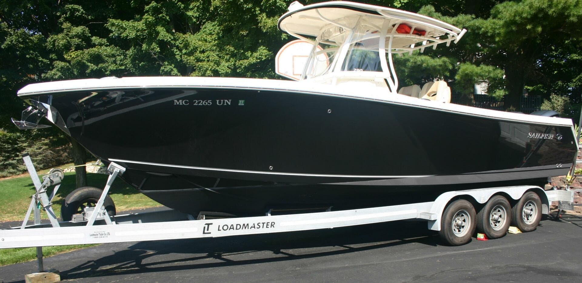 2017 Sailfish 290 Center Console