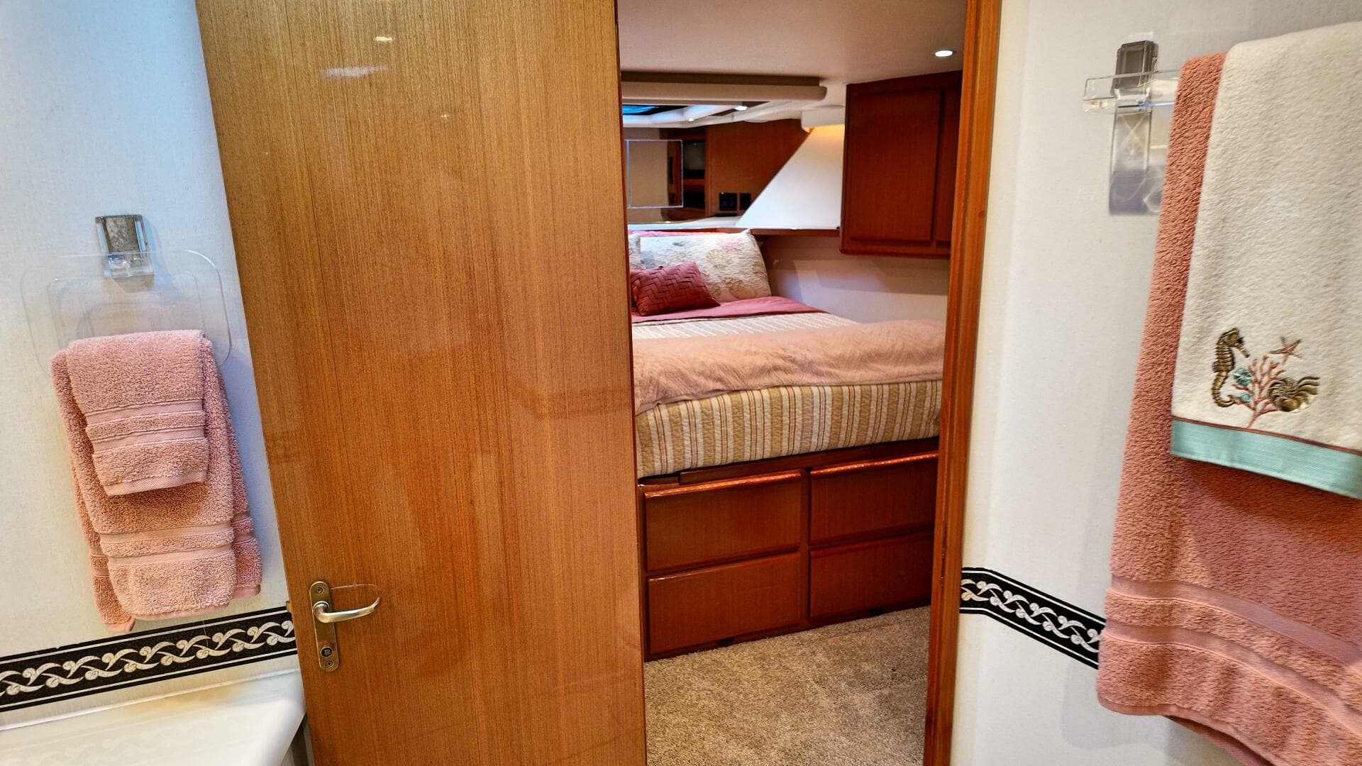 1999 Viking 60 Cockpit Sport Yacht