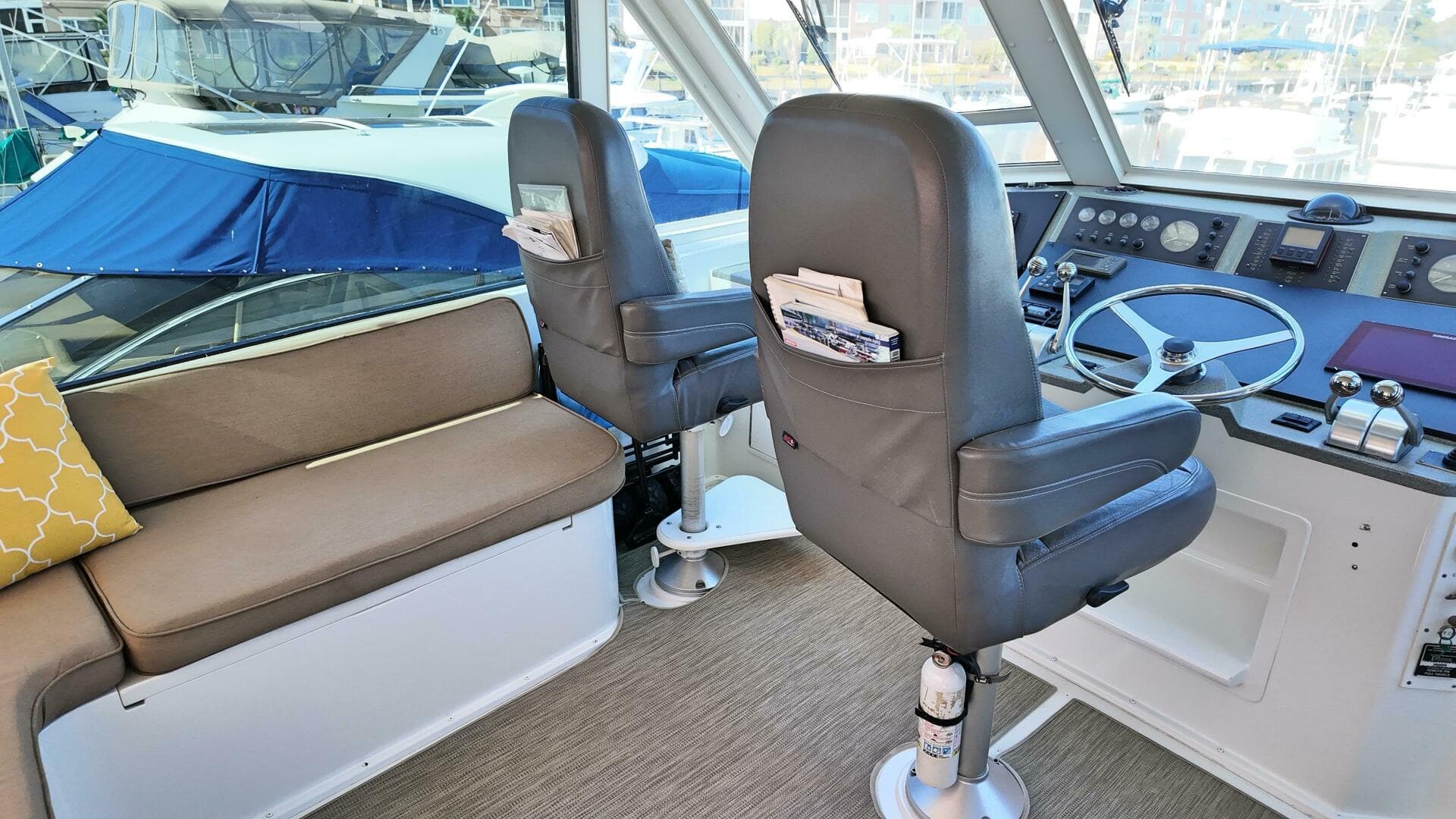1999 Viking 60 Cockpit Sport Yacht