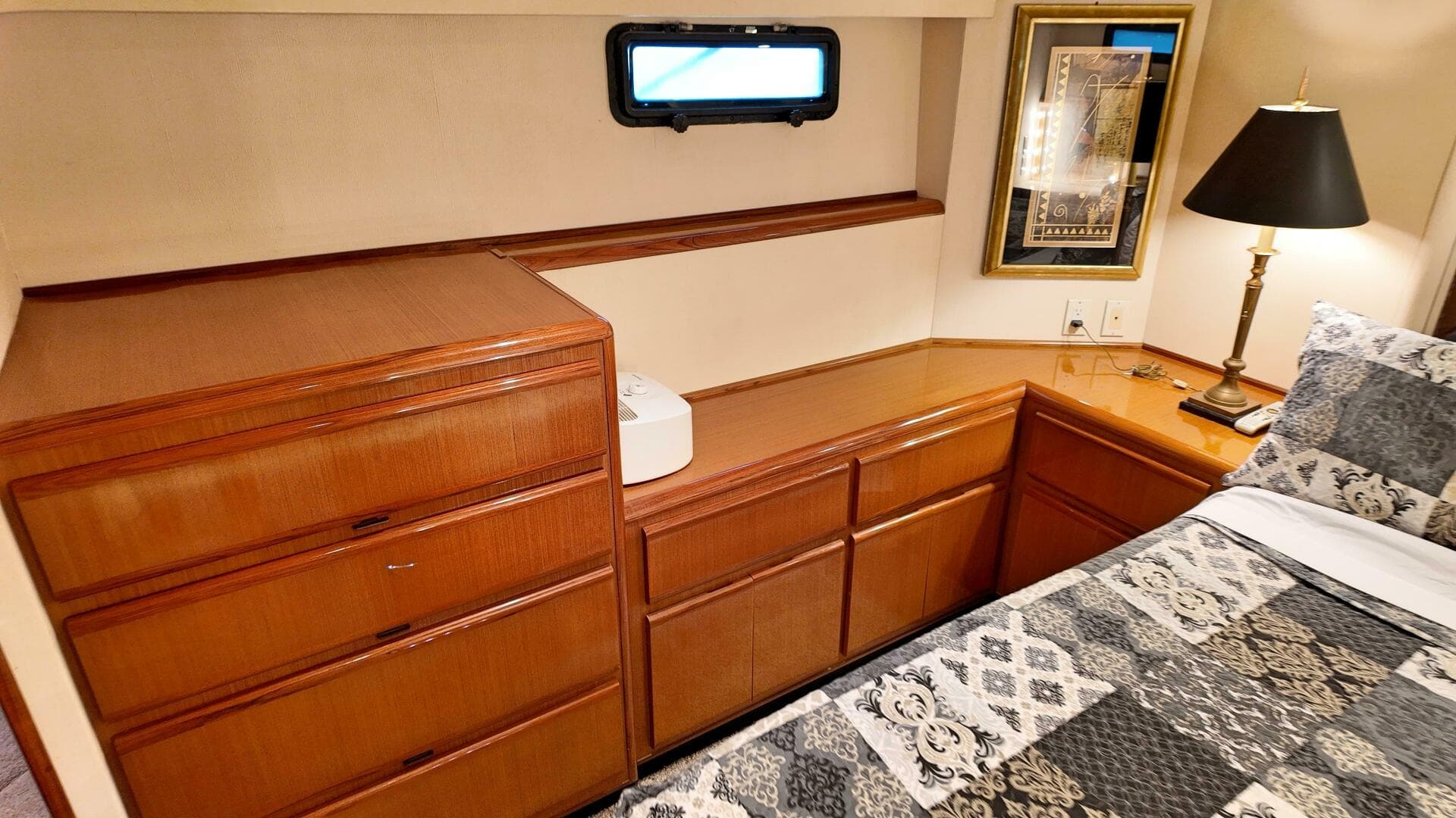 1999 Viking 60 Cockpit Sport Yacht