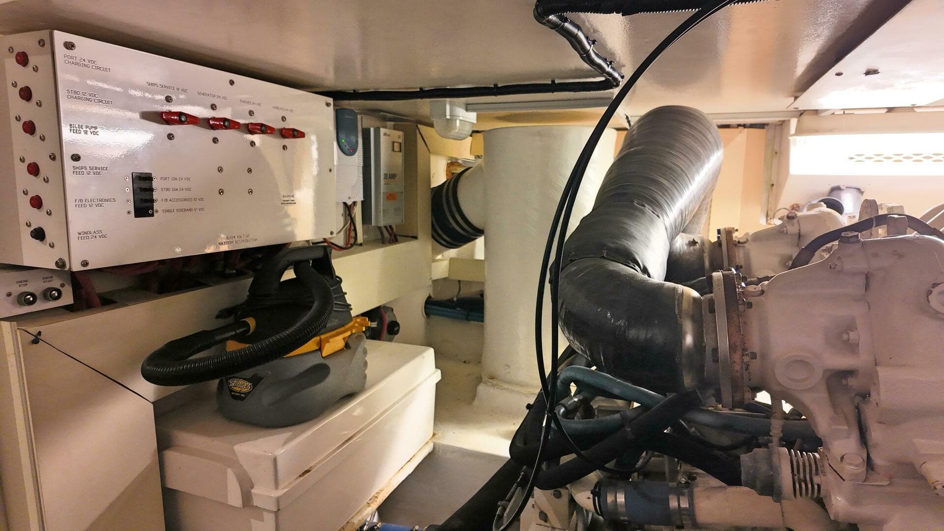 1999 Viking 60 Cockpit Sport Yacht