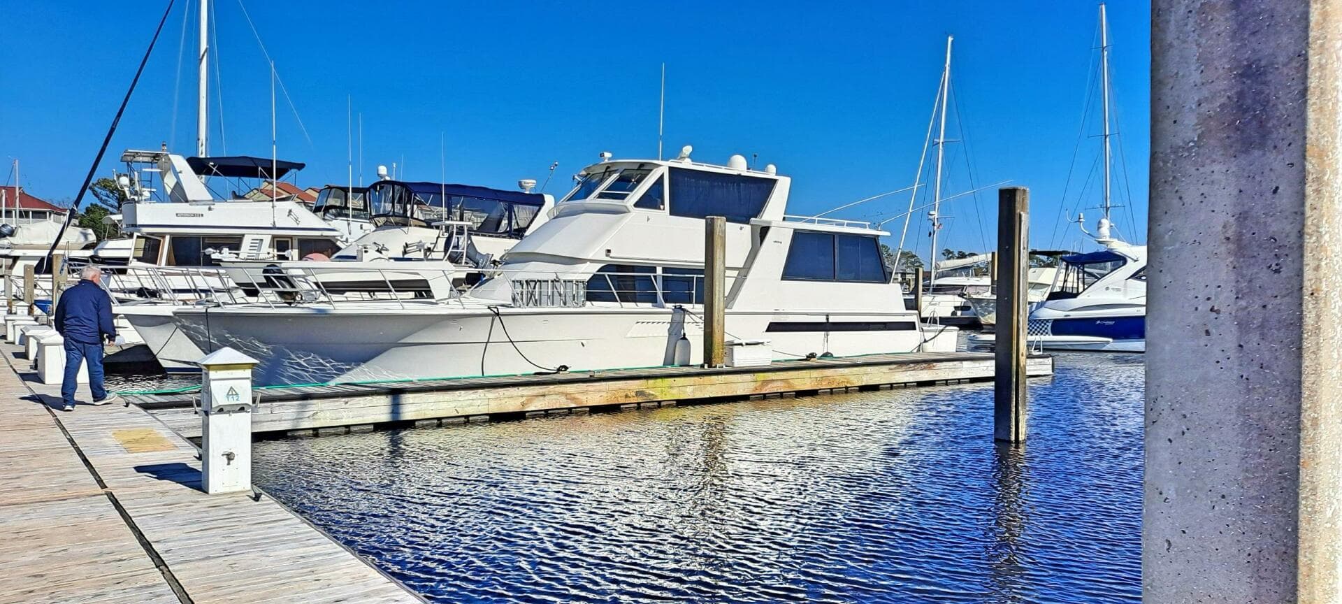 1999 Viking 60 Cockpit Sport Yacht