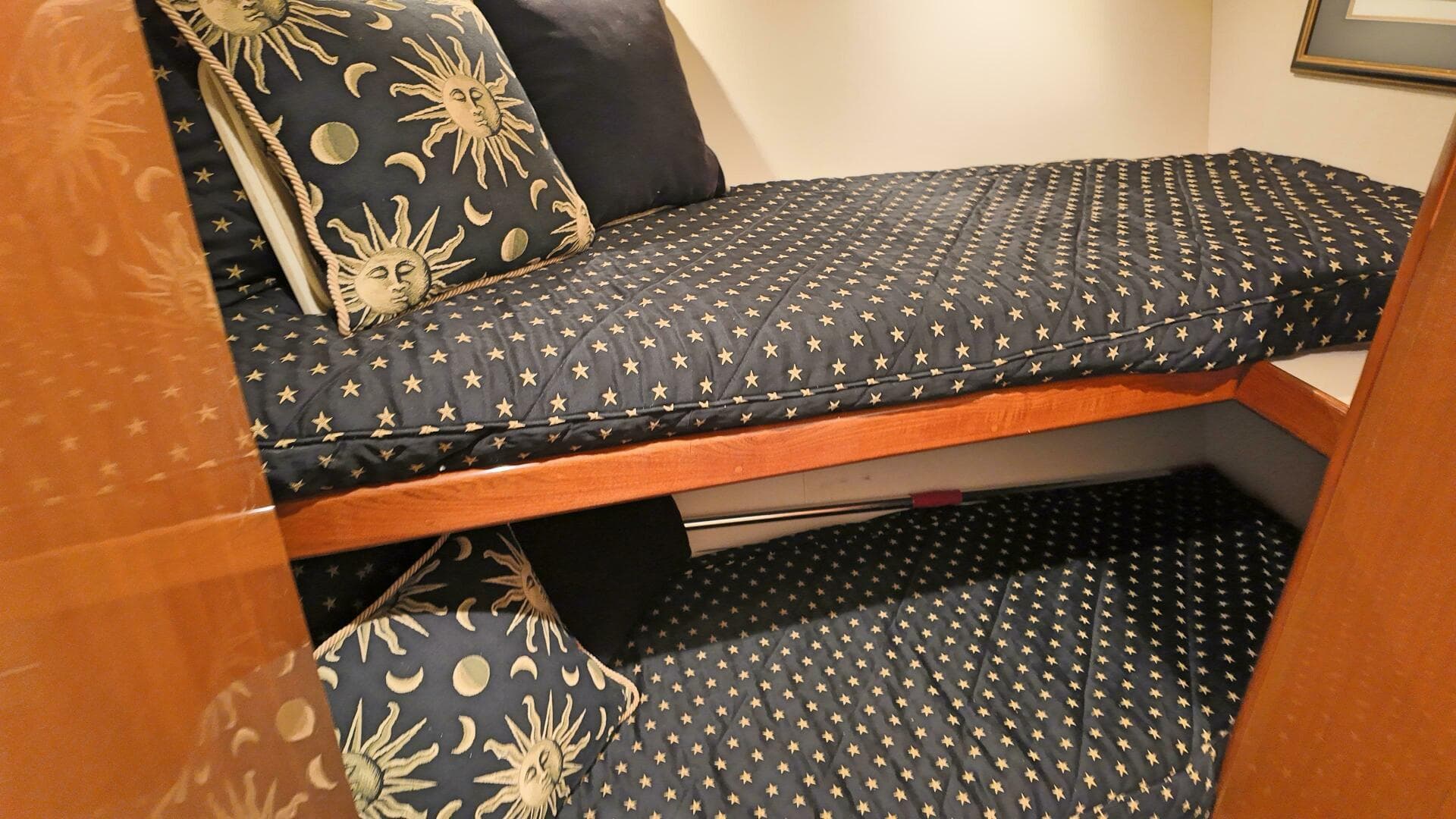 1999 Viking 60 Cockpit Sport Yacht