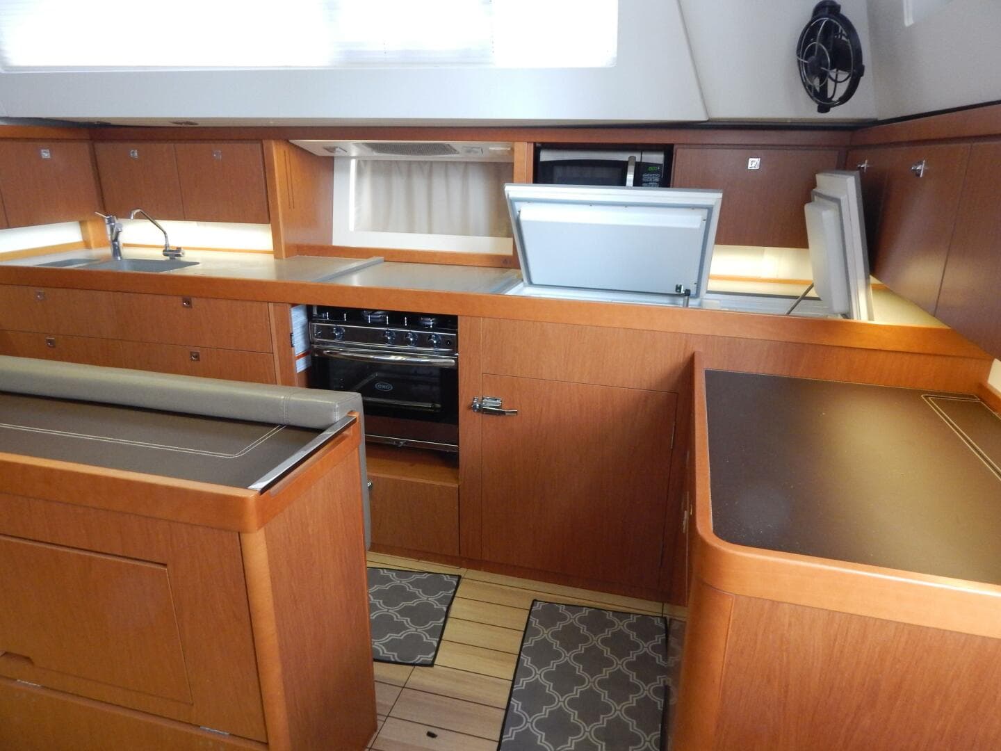 2015 Beneteau Sense 55