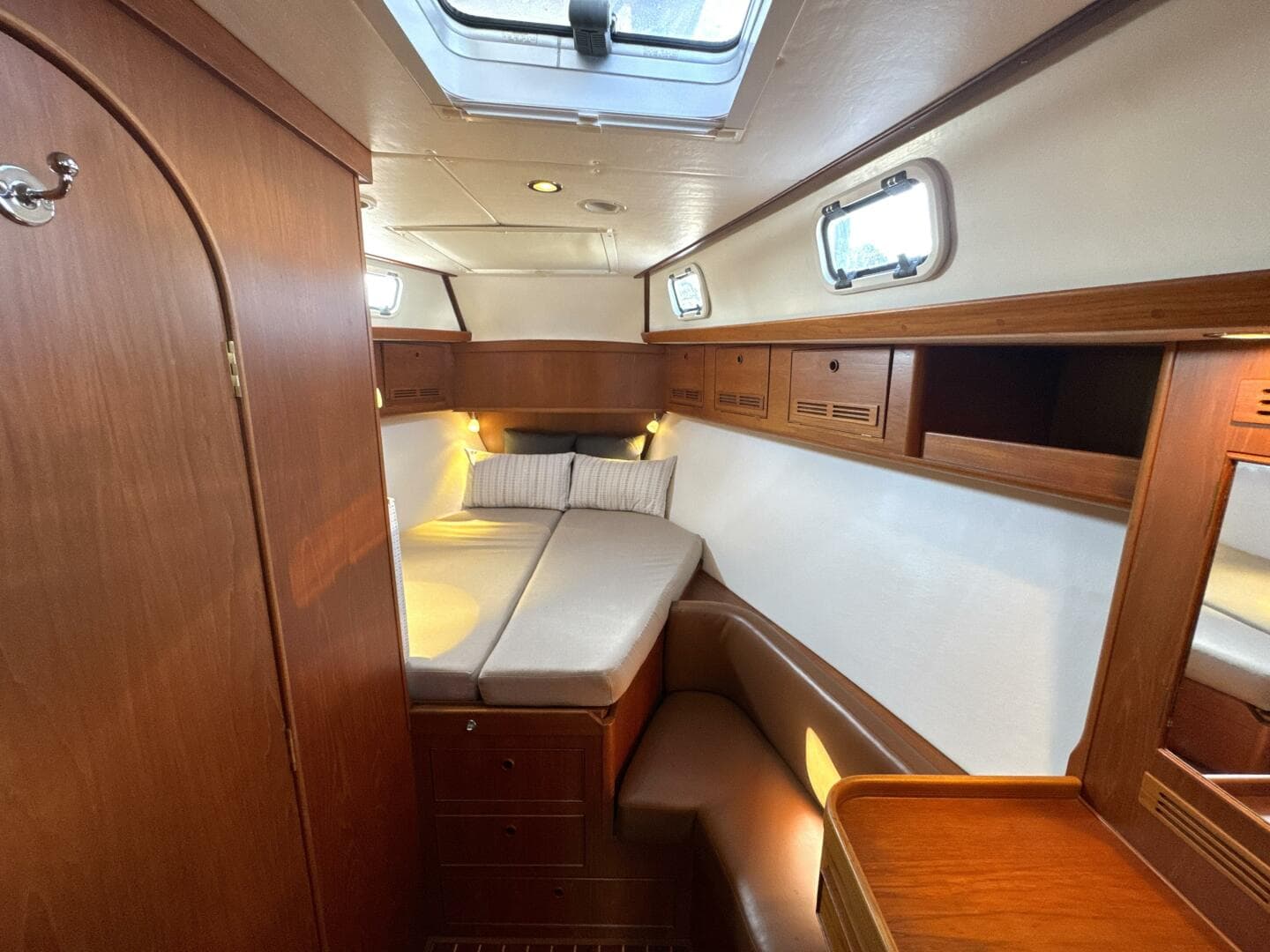 1999 Bowman 48 Aft Cockpit