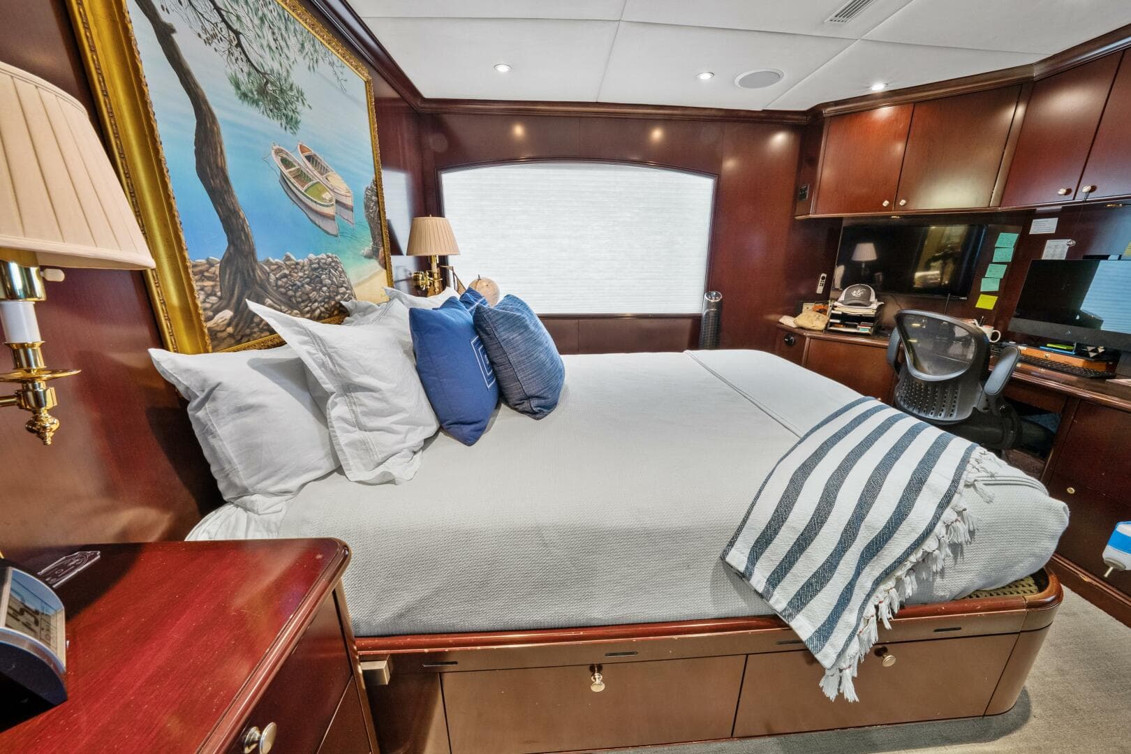 2005 Trinity Yachts Tri-Deck