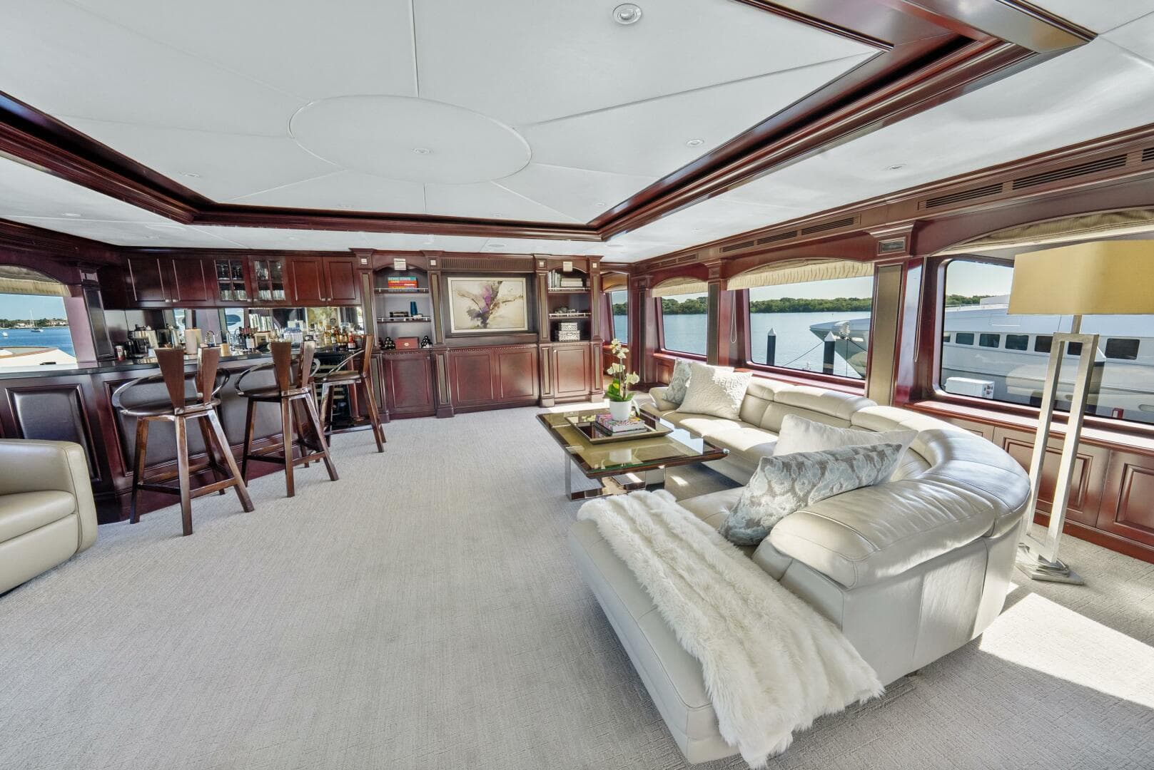 2005 Trinity Yachts Tri-Deck