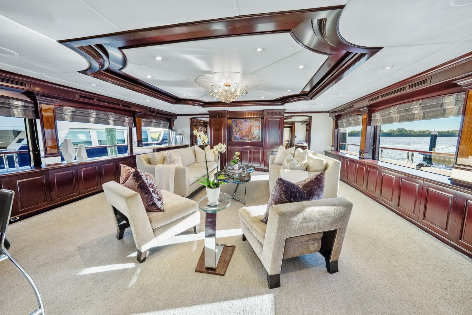 2005 Trinity Yachts Tri-Deck