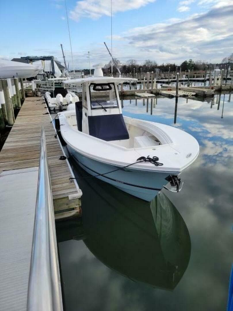 2020 Regulator 31 FS with Mezz