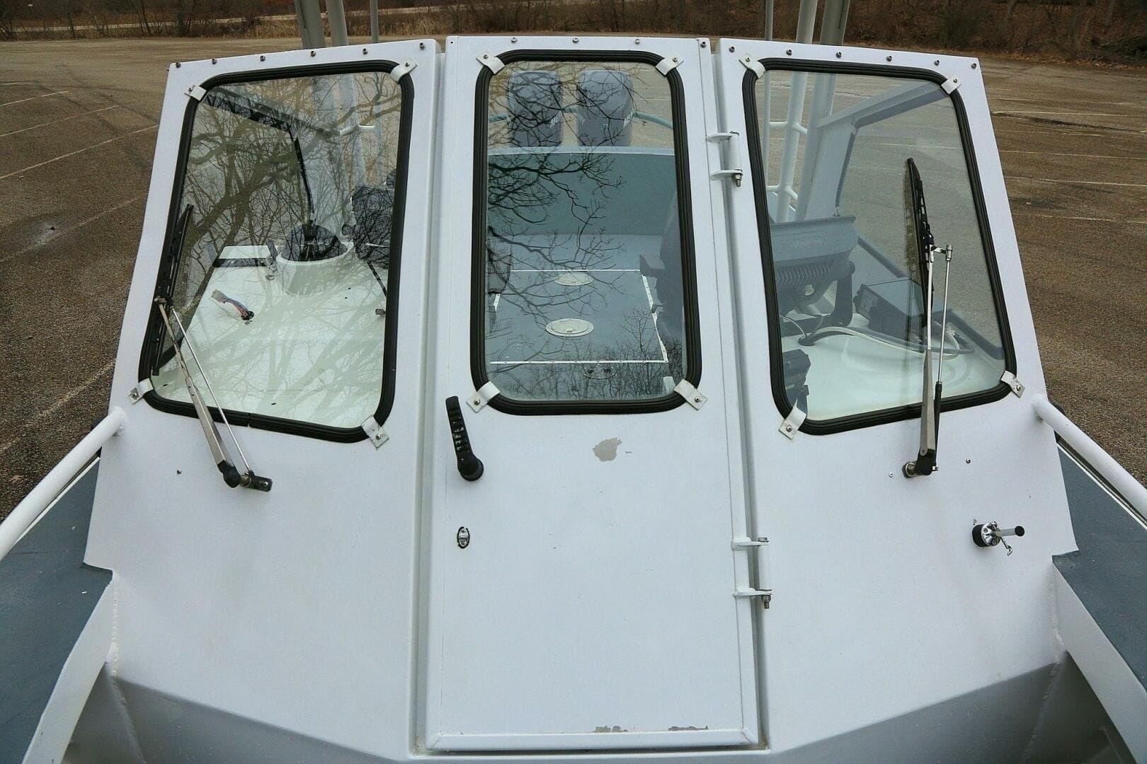 2002 SeaArk 25 V Commander SAMA 1365