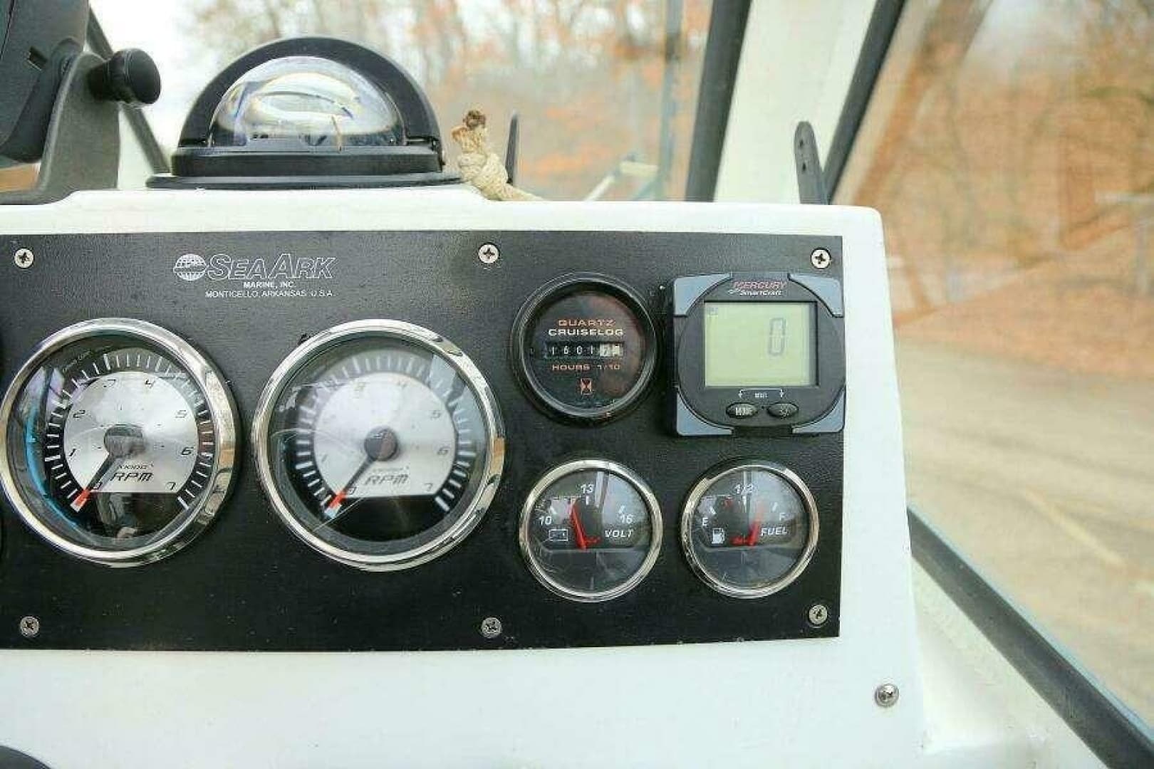 2002 SeaArk DXS 1652 SLD