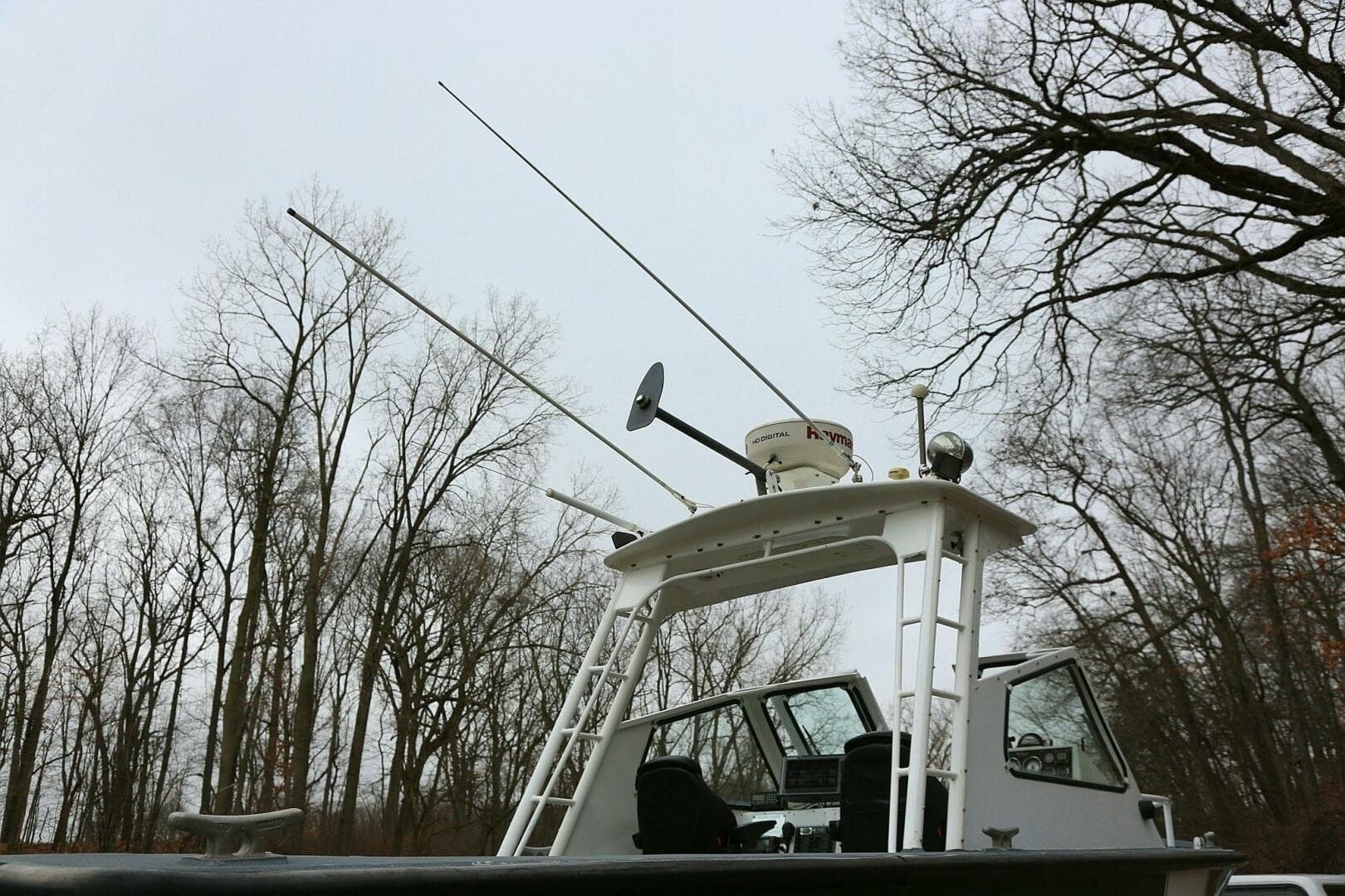 2002 SeaArk 25 V Commander SAMA 1365