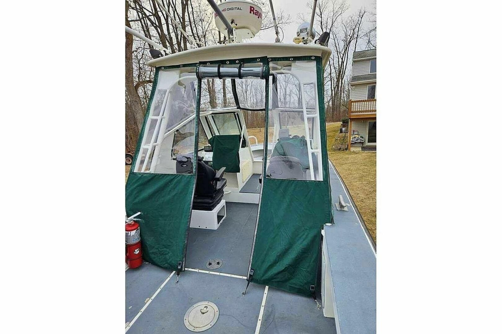 2002 SeaArk 25 V Commander SAMA 1365