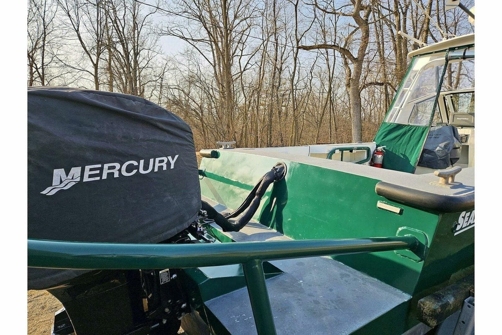 2002 SeaArk 25 V Commander SAMA 1365