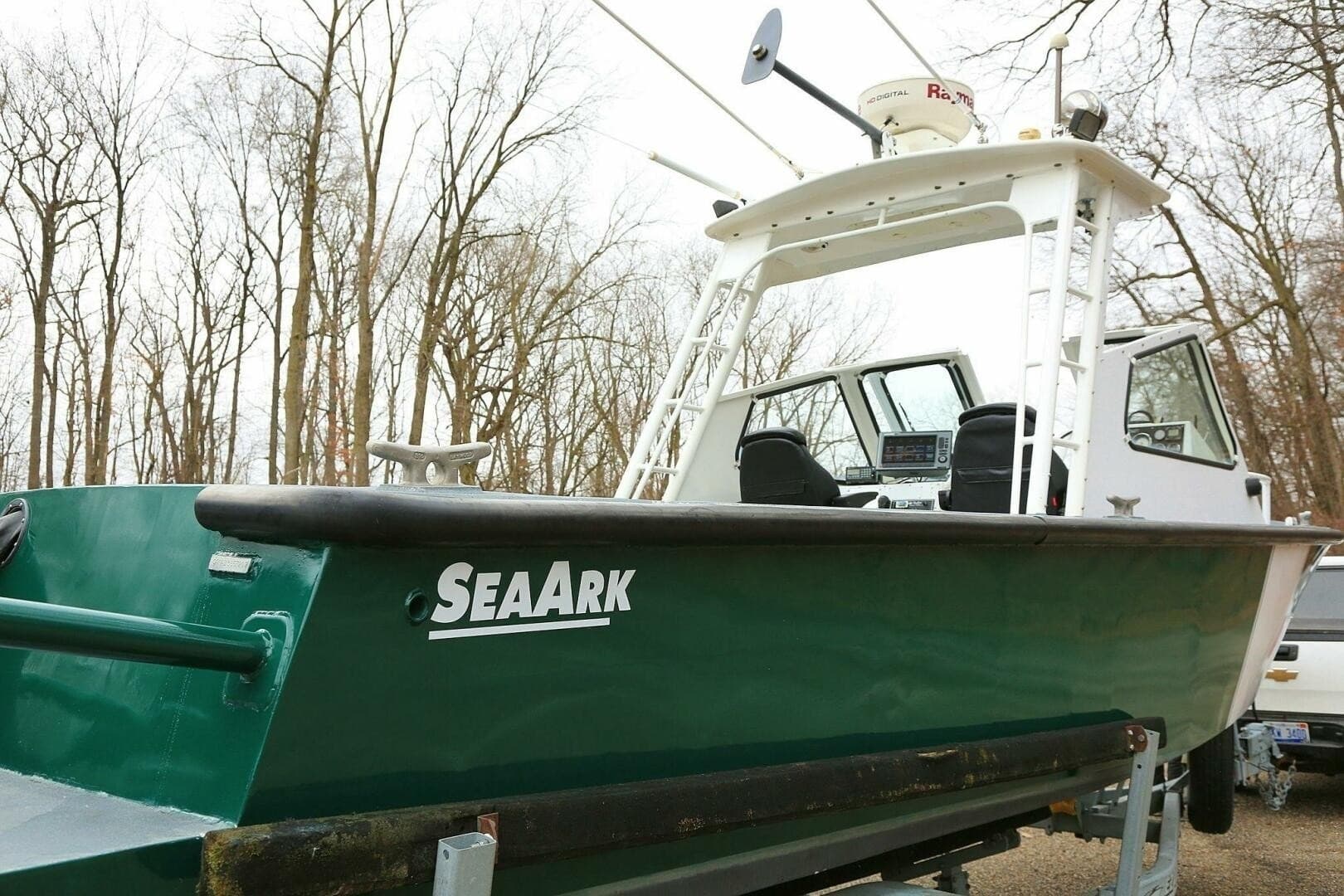 2002 SeaArk 25 V Commander SAMA 1365