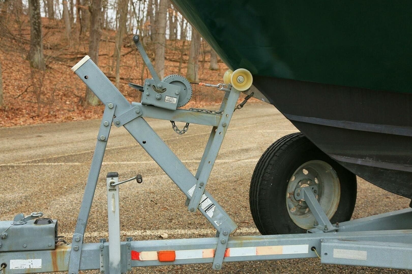 2002 SeaArk 25 V Commander SAMA 1365