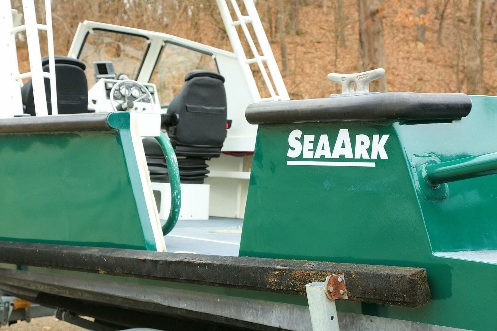 2002 SeaArk 25 V Commander SAMA 1365