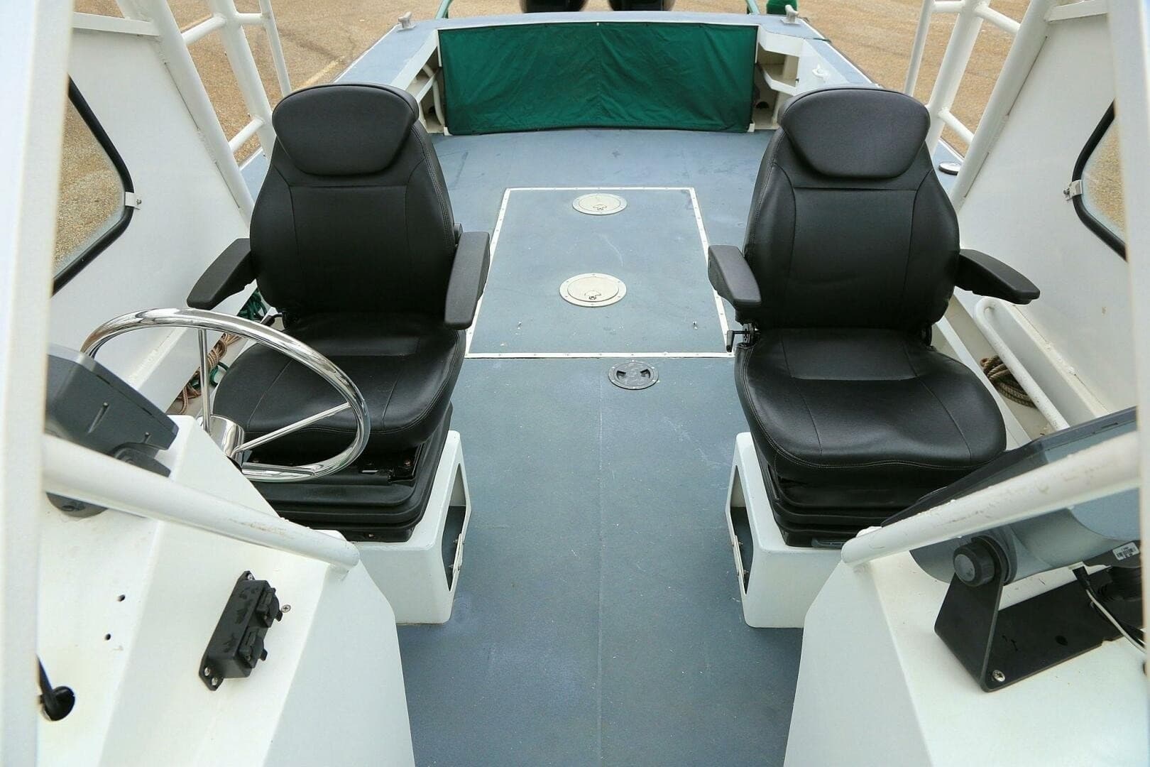 2002 SeaArk 25 V Commander SAMA 1365