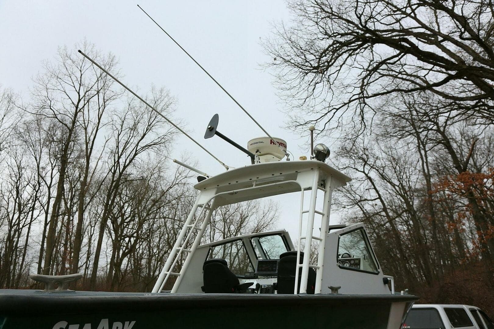 2002 SeaArk 25 V Commander SAMA 1365
