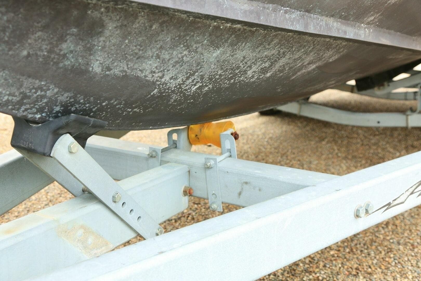 2002 SeaArk 25 V Commander SAMA 1365