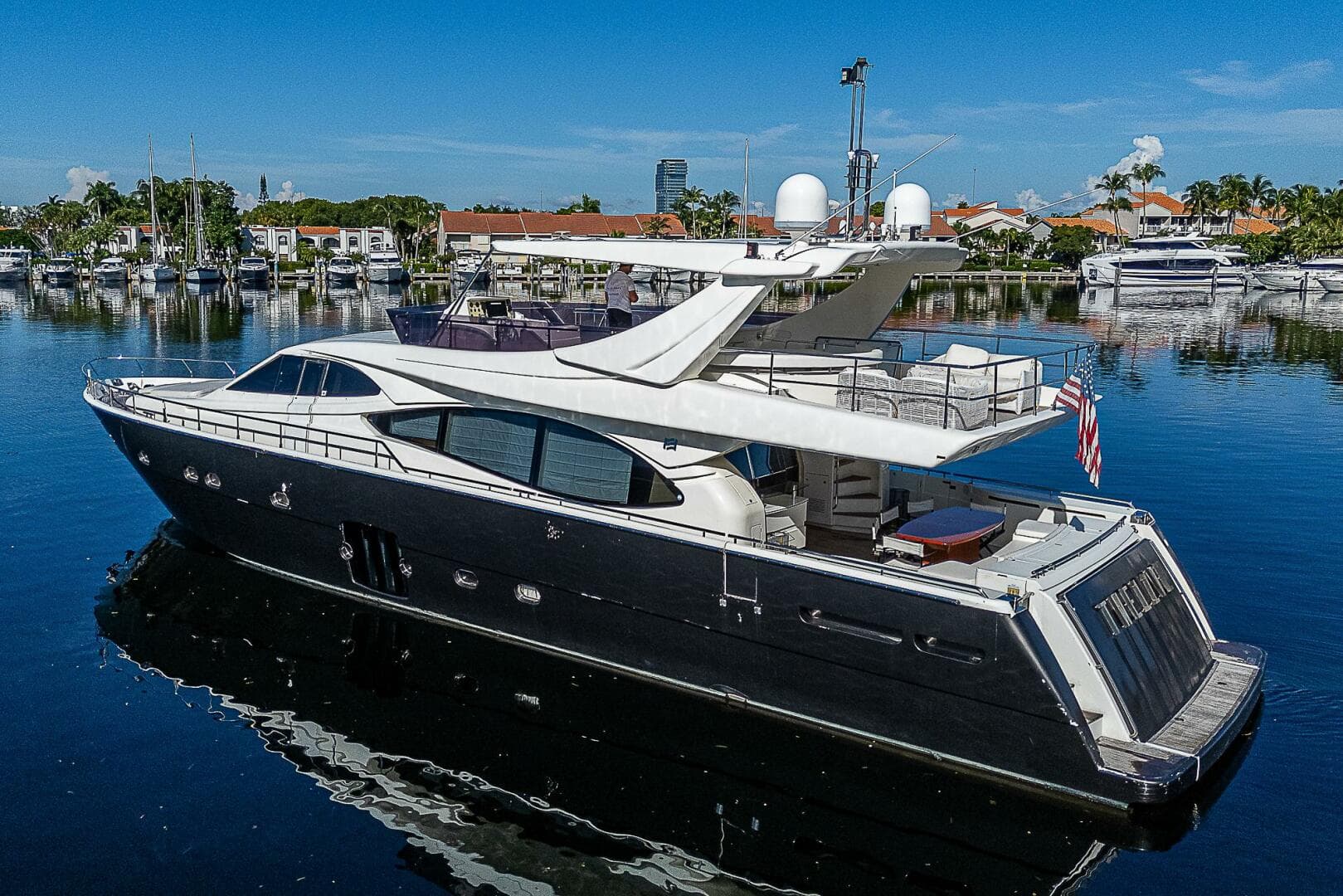 2009 Ferretti Yachts 780