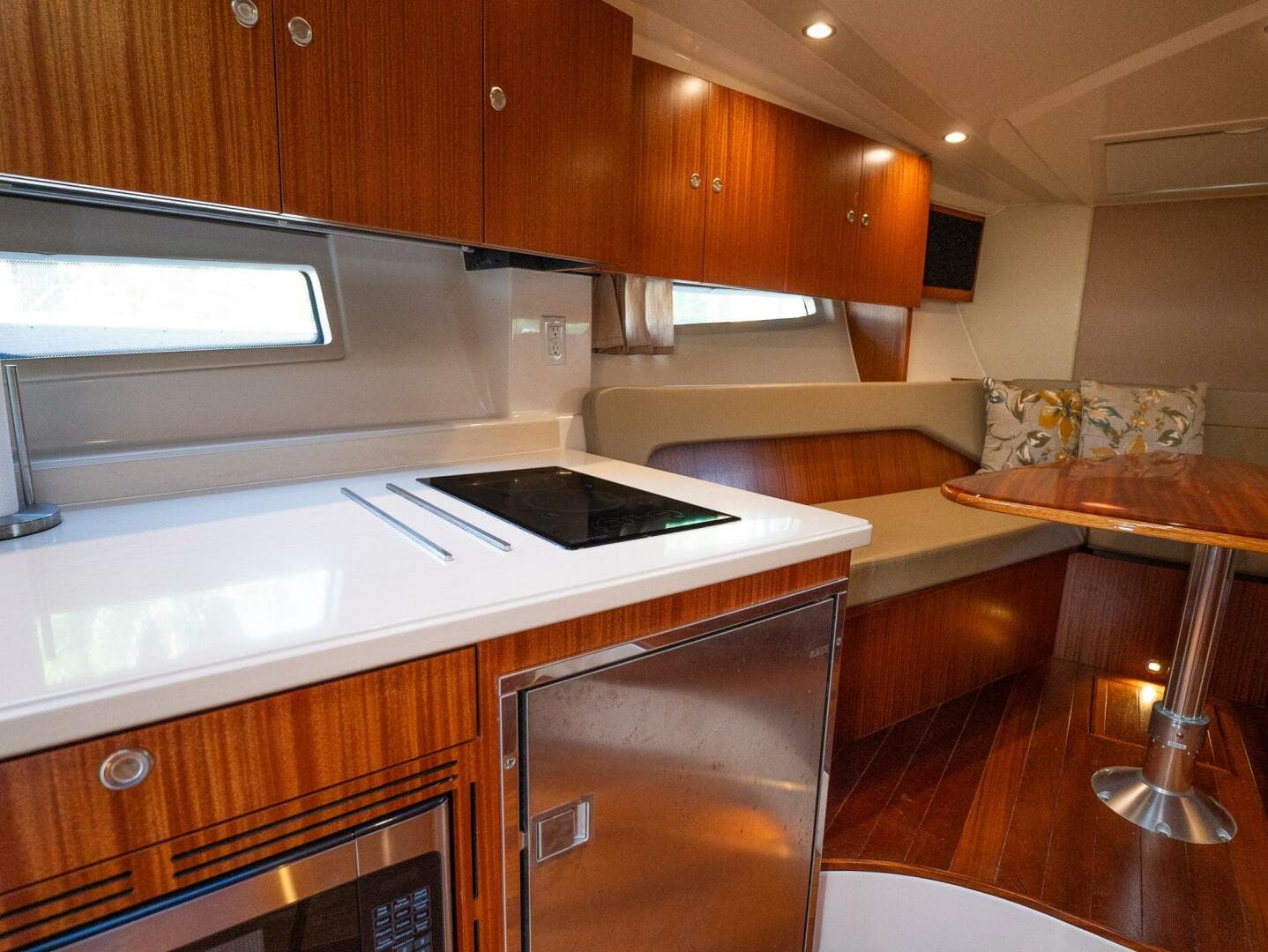 2014 Pursuit SC 365i