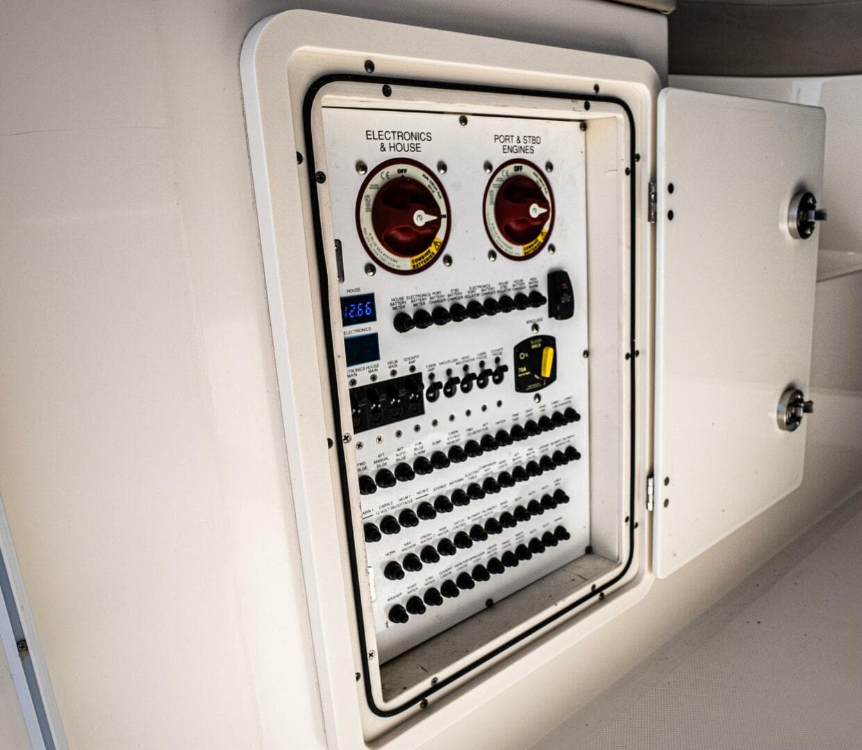 2014 Pursuit SC 365i