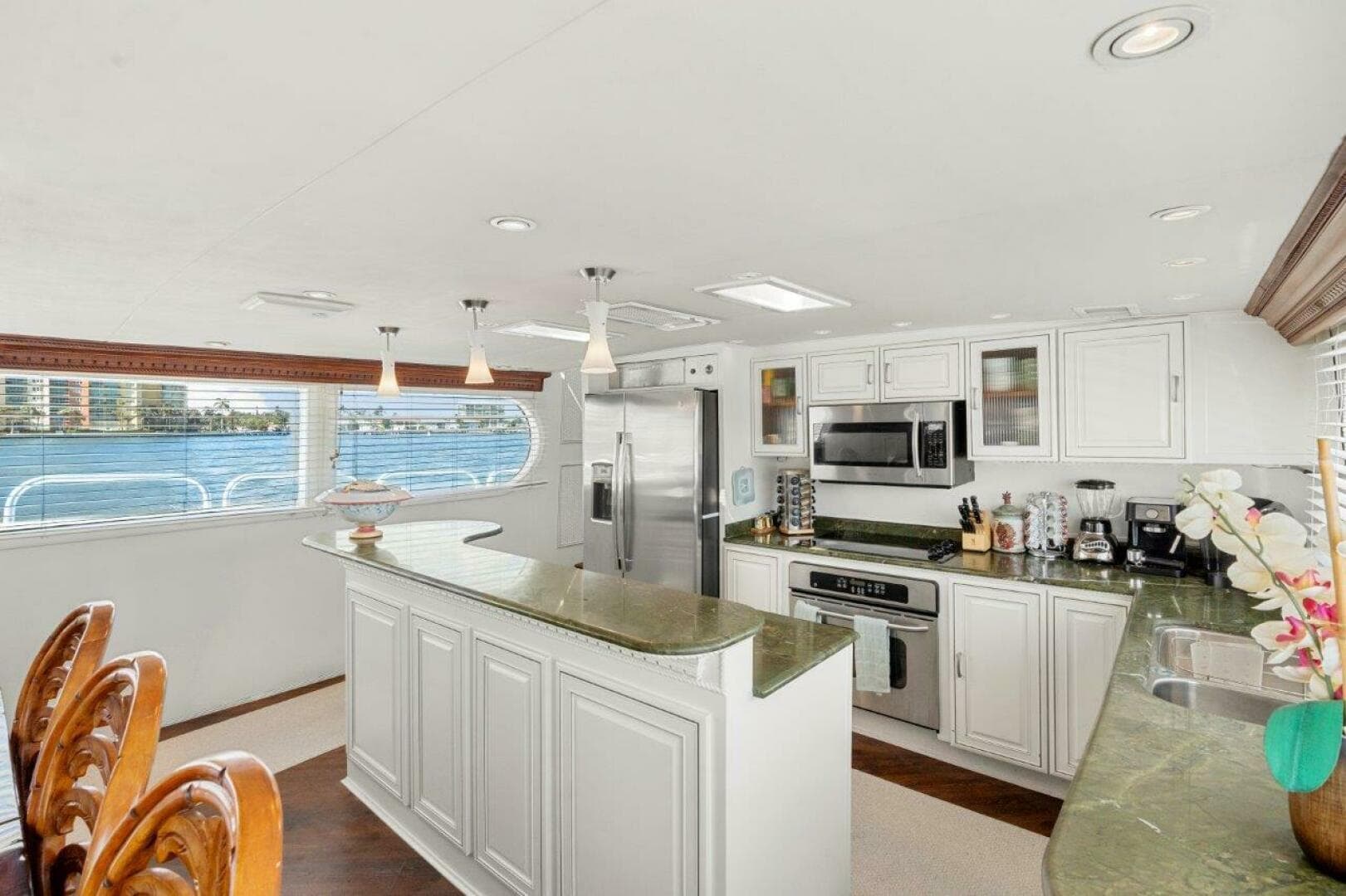 Broward 110 Envision - Galley
