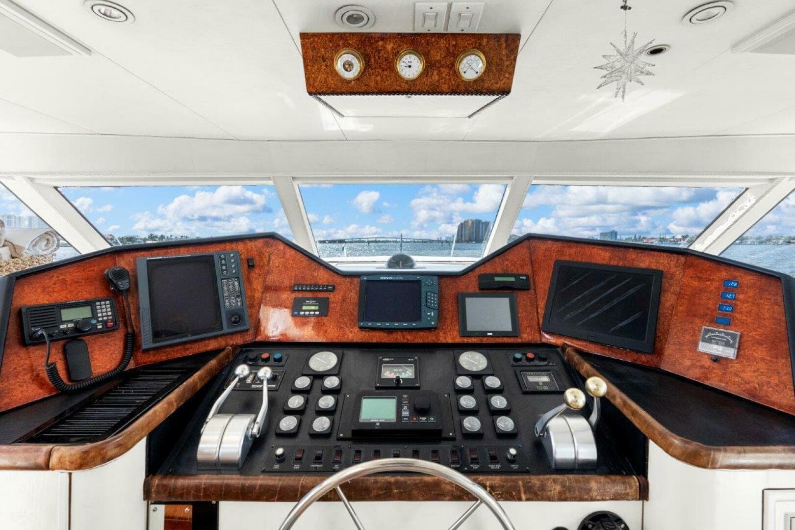 Broward 110 Envision - Helm Electronics