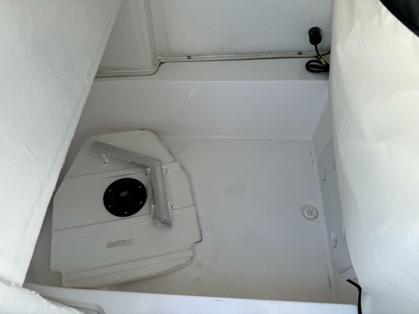 2025 Sea Fox 228 Commander