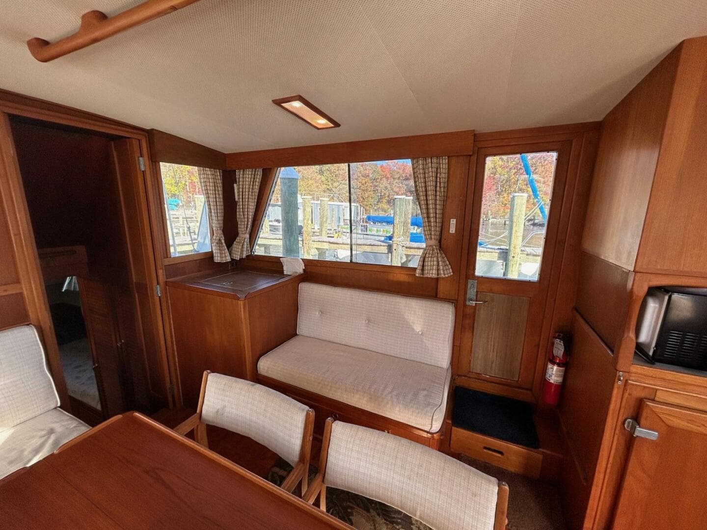 1986 Grand Banks Classic