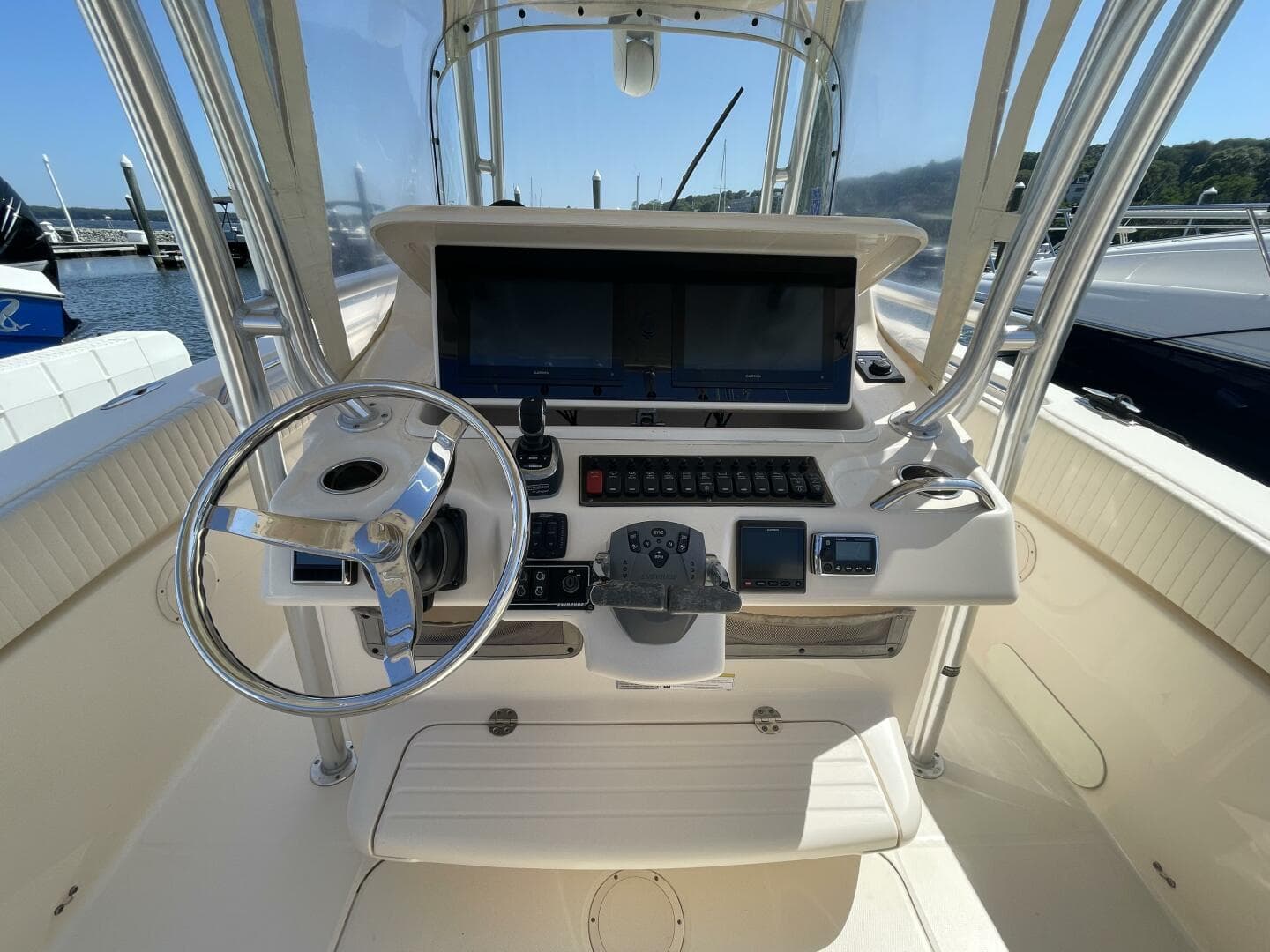 2014 Grady-White 306 Canyon