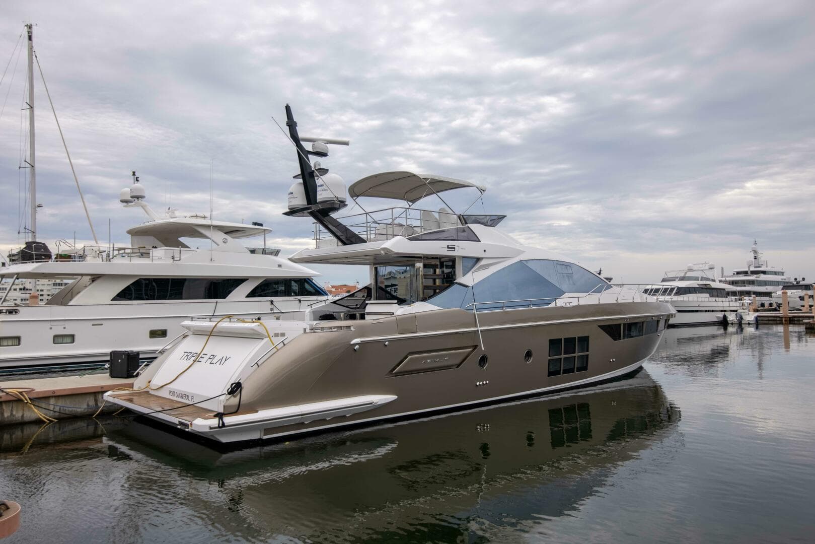 Azimut 70 Triple Play -