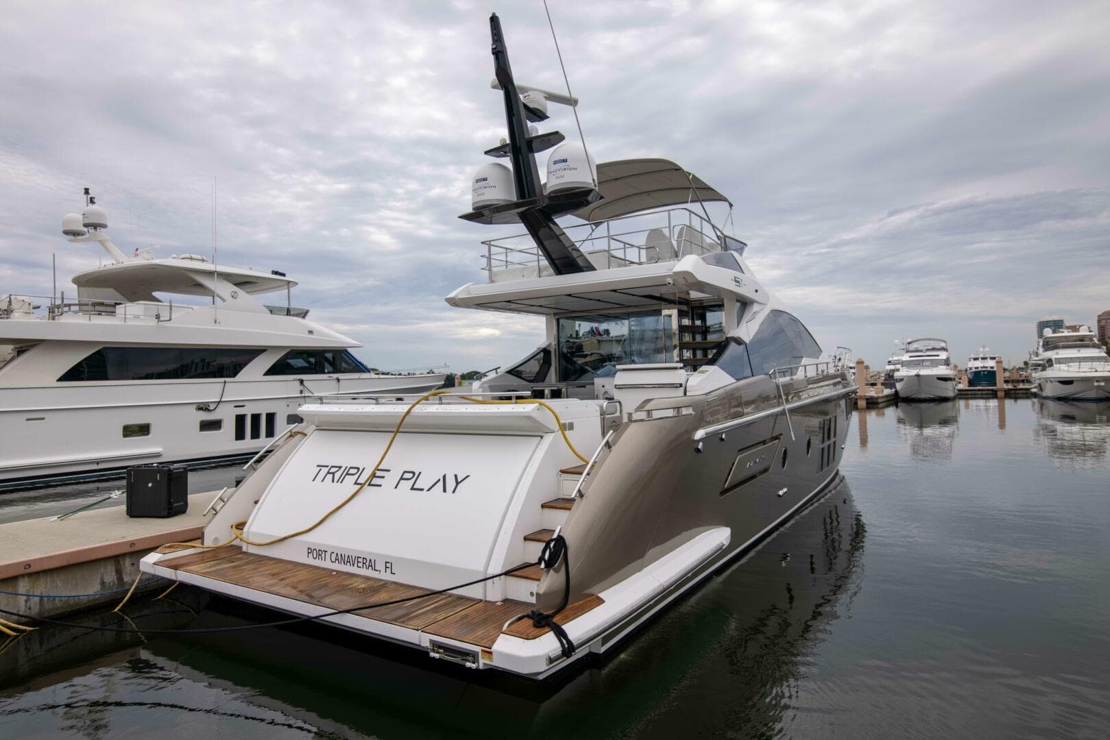 Azimut 70 Triple Play -
