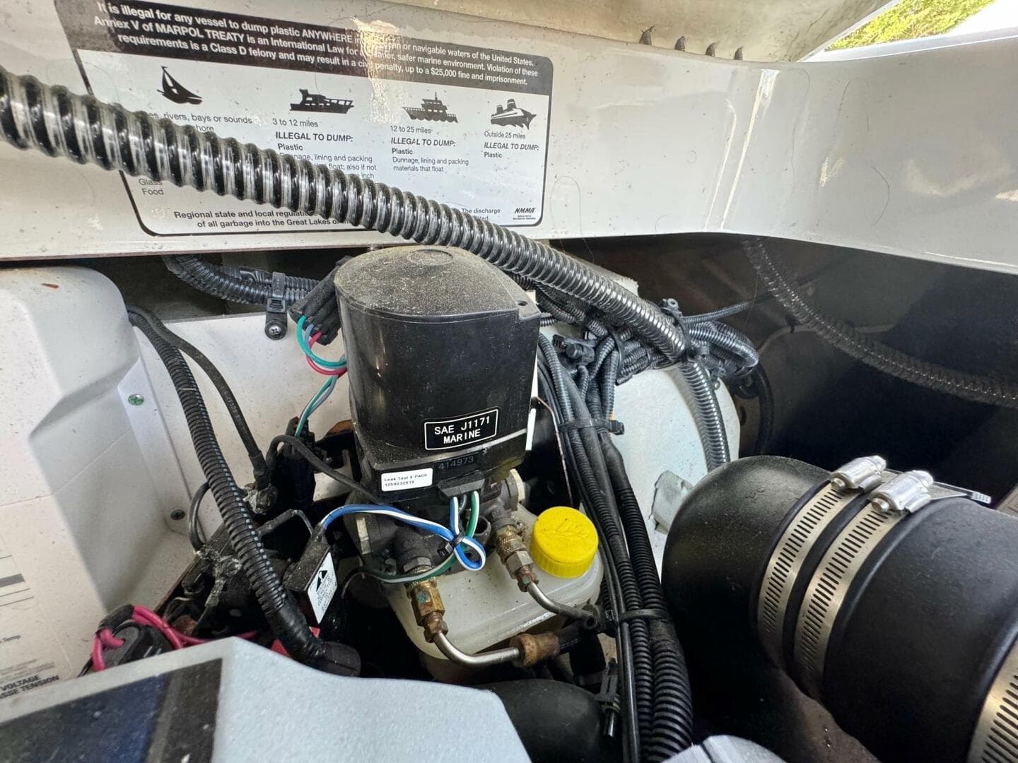 2020 Crownline 264CR