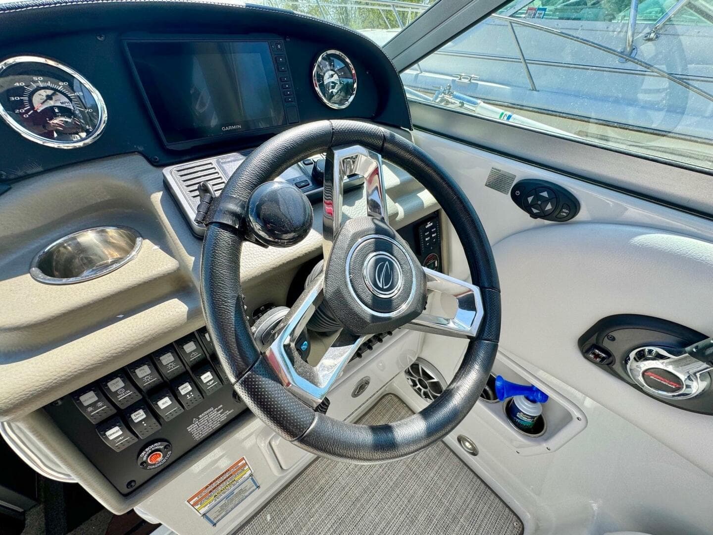 2020 Crownline 264CR