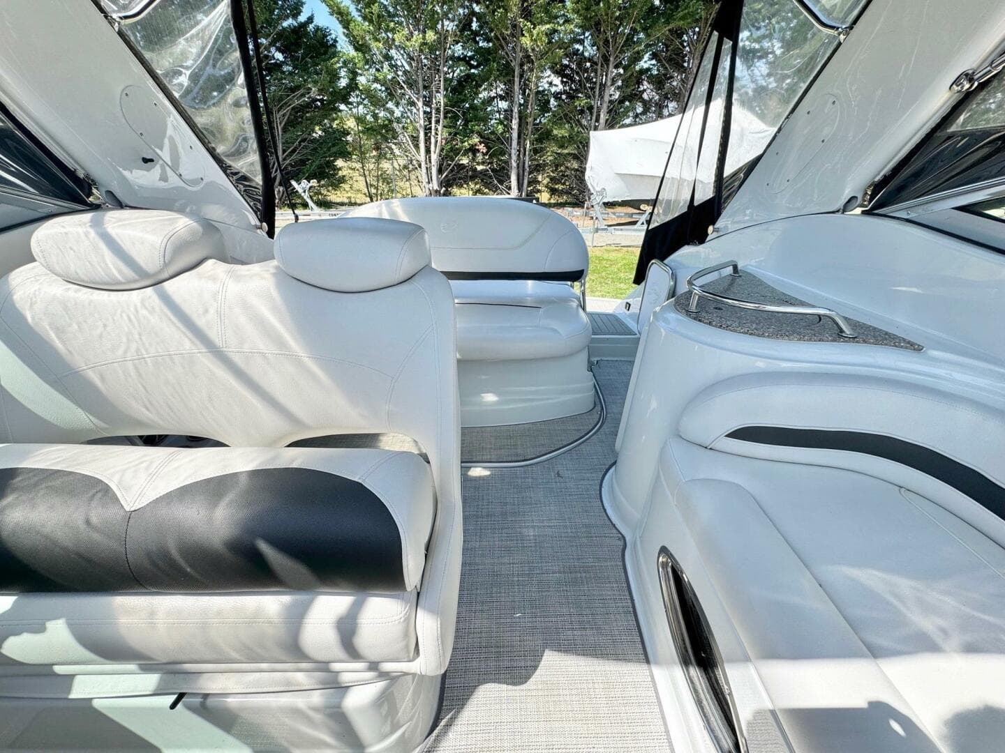 2020 Crownline 264CR