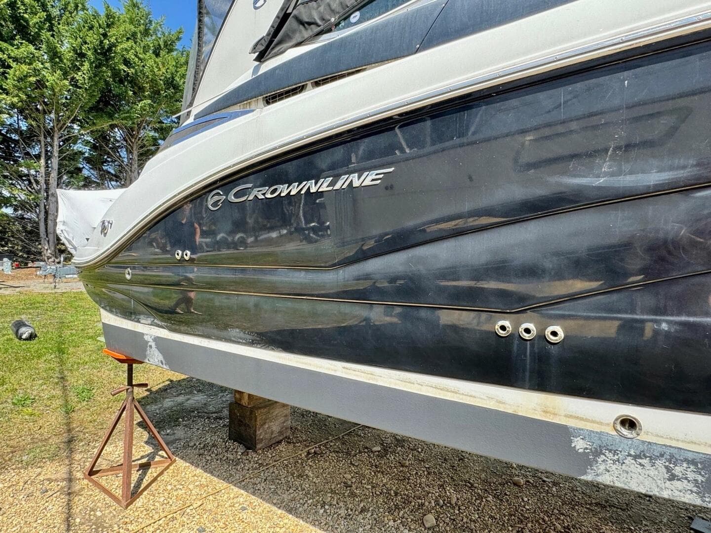 2020 Crownline 264CR