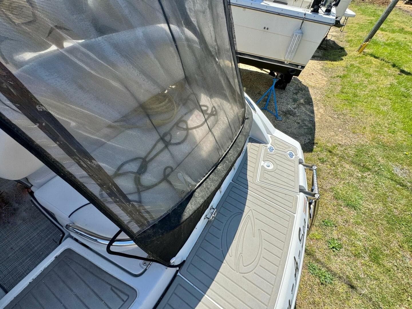 2020 Crownline 264CR