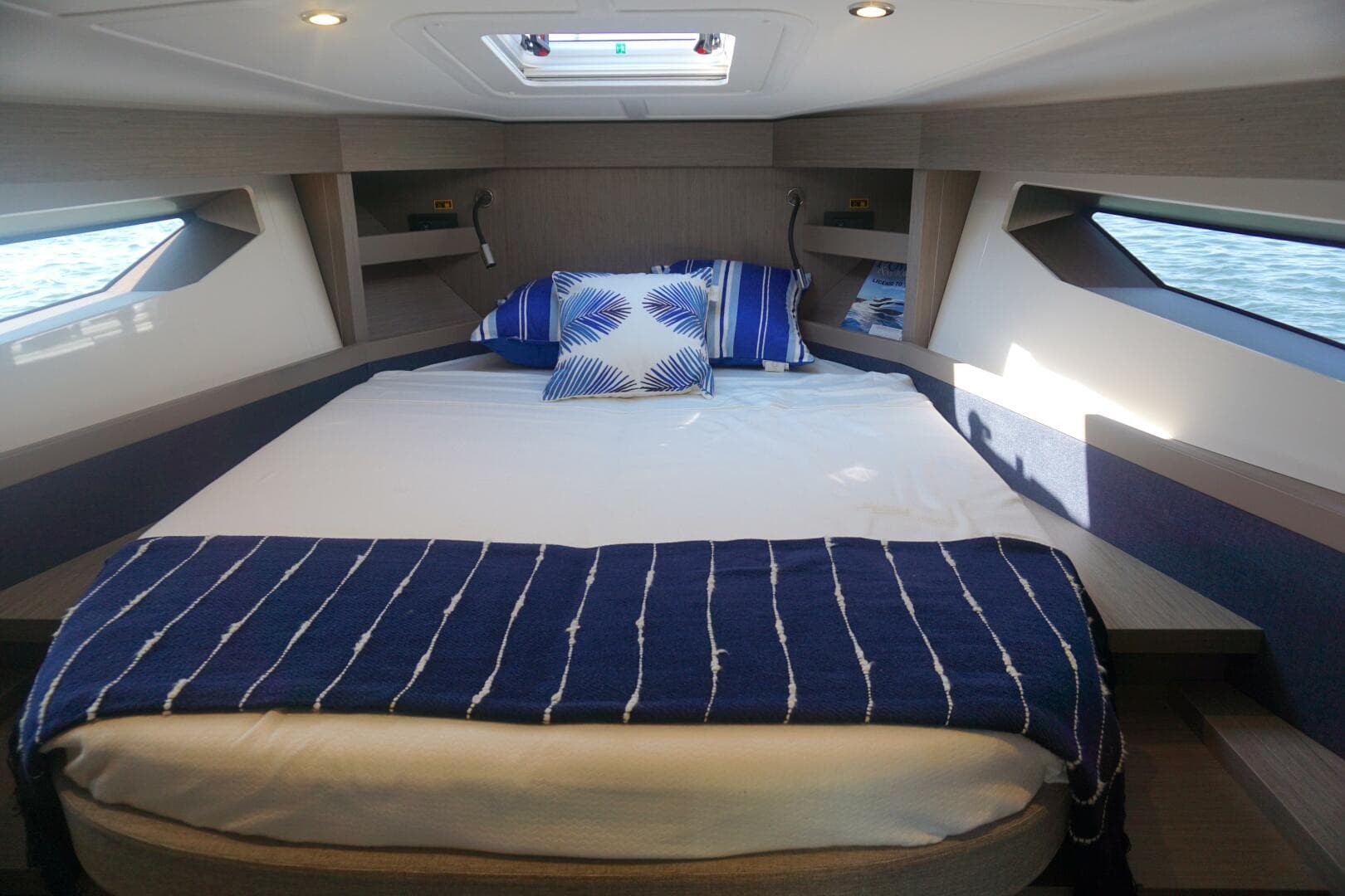 2022 Beneteau Grand Turismo 41 War Downs Eagle VIP Stateroom