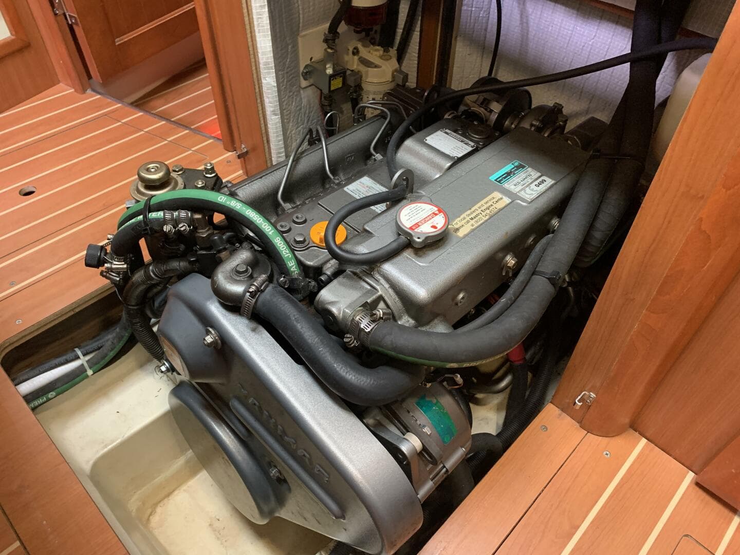 2009 Hunter 45 Deck Salon