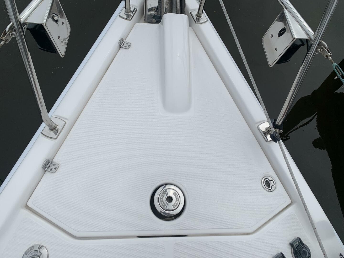 2009 Hunter 45 Deck Salon