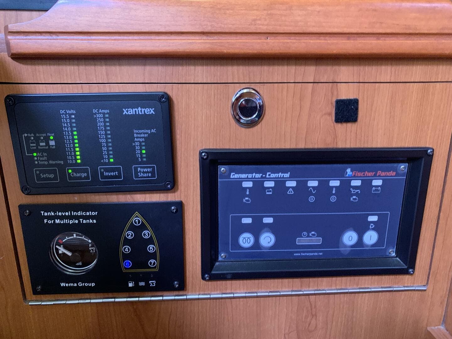 2009 Hunter 45 Deck Salon