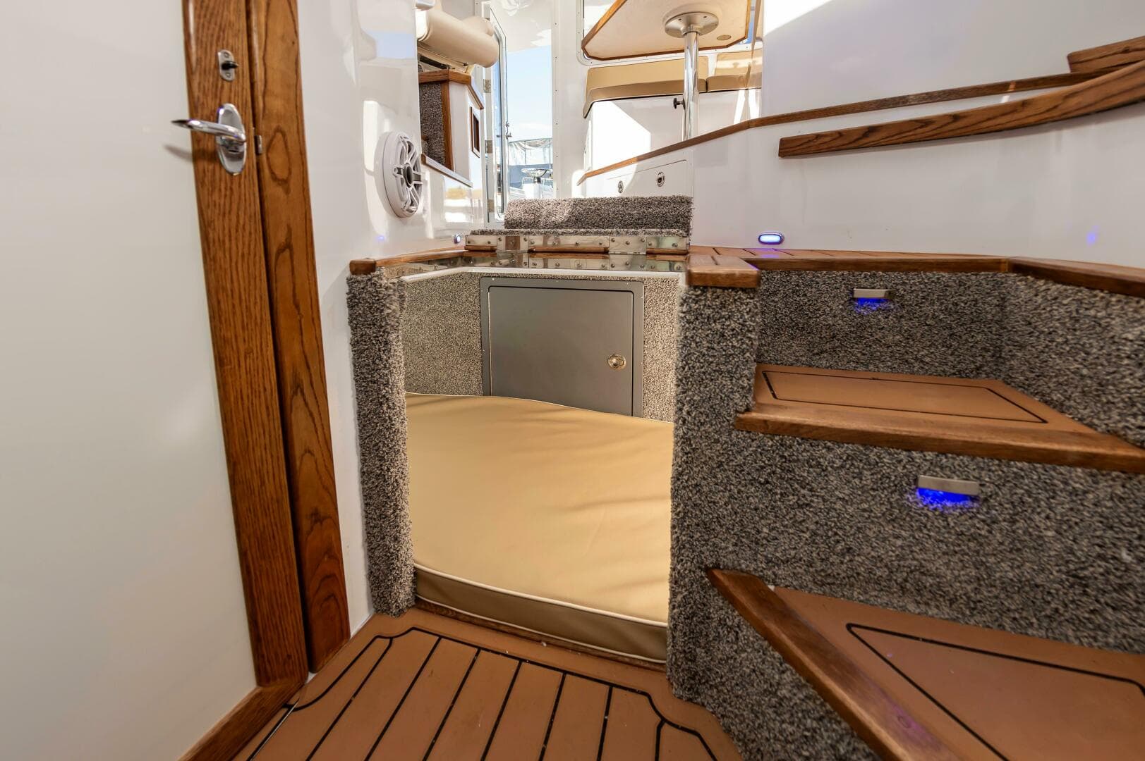 2024 Custom Chesapeake Bay Built Custom 33'