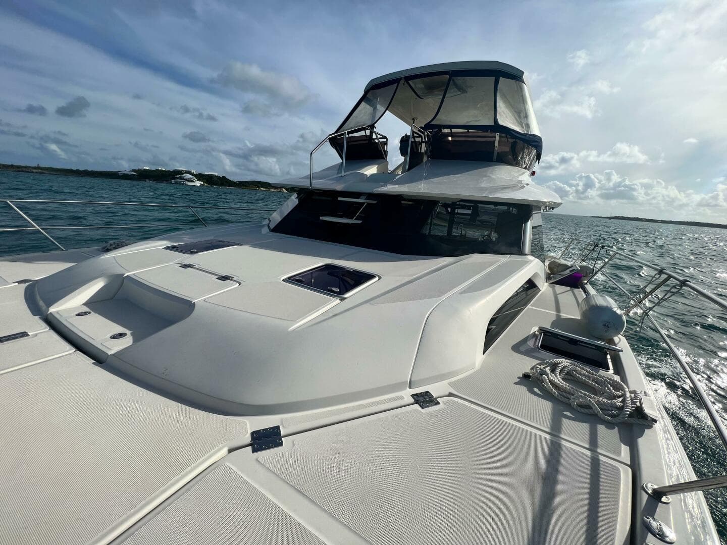 2018 Aquila 44 Yacht