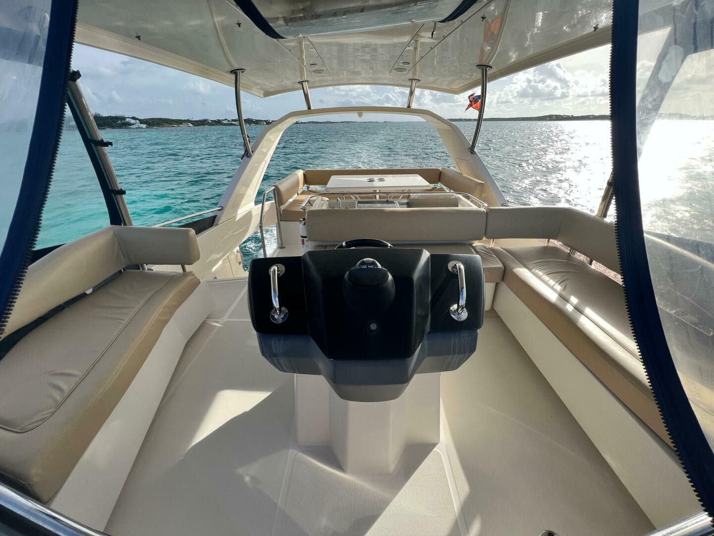 2018 Aquila 44 Yacht