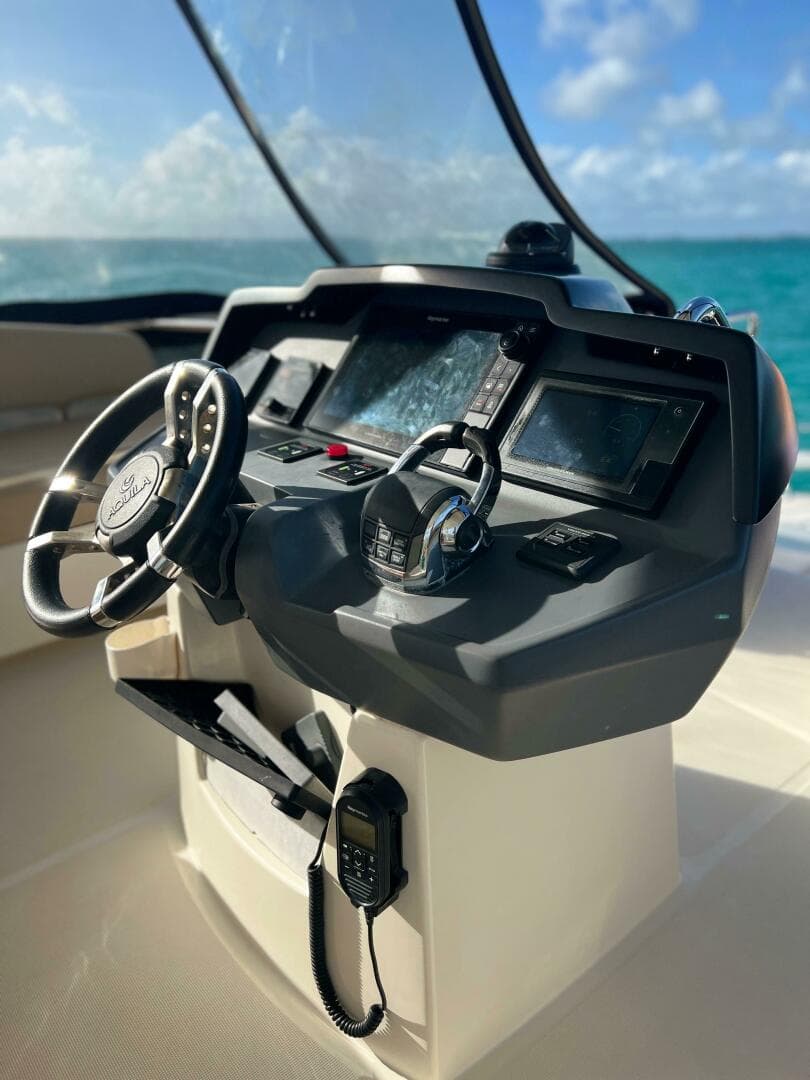 2018 Aquila 44 Yacht
